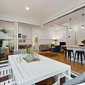 Sierra - A Homely Space, Superb Location Holiday home Toowoomba